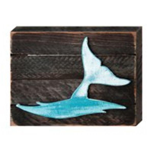 Designocracy Whale Tail Art on Board Wall Decor 9853512